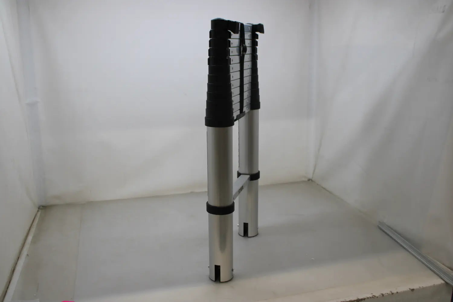 B-Ware Stier Teleskopleiter Leiter 3,8 M 13 Sprossen Aluminium 150 Kg Siehe Text/Foto - 4260439004741