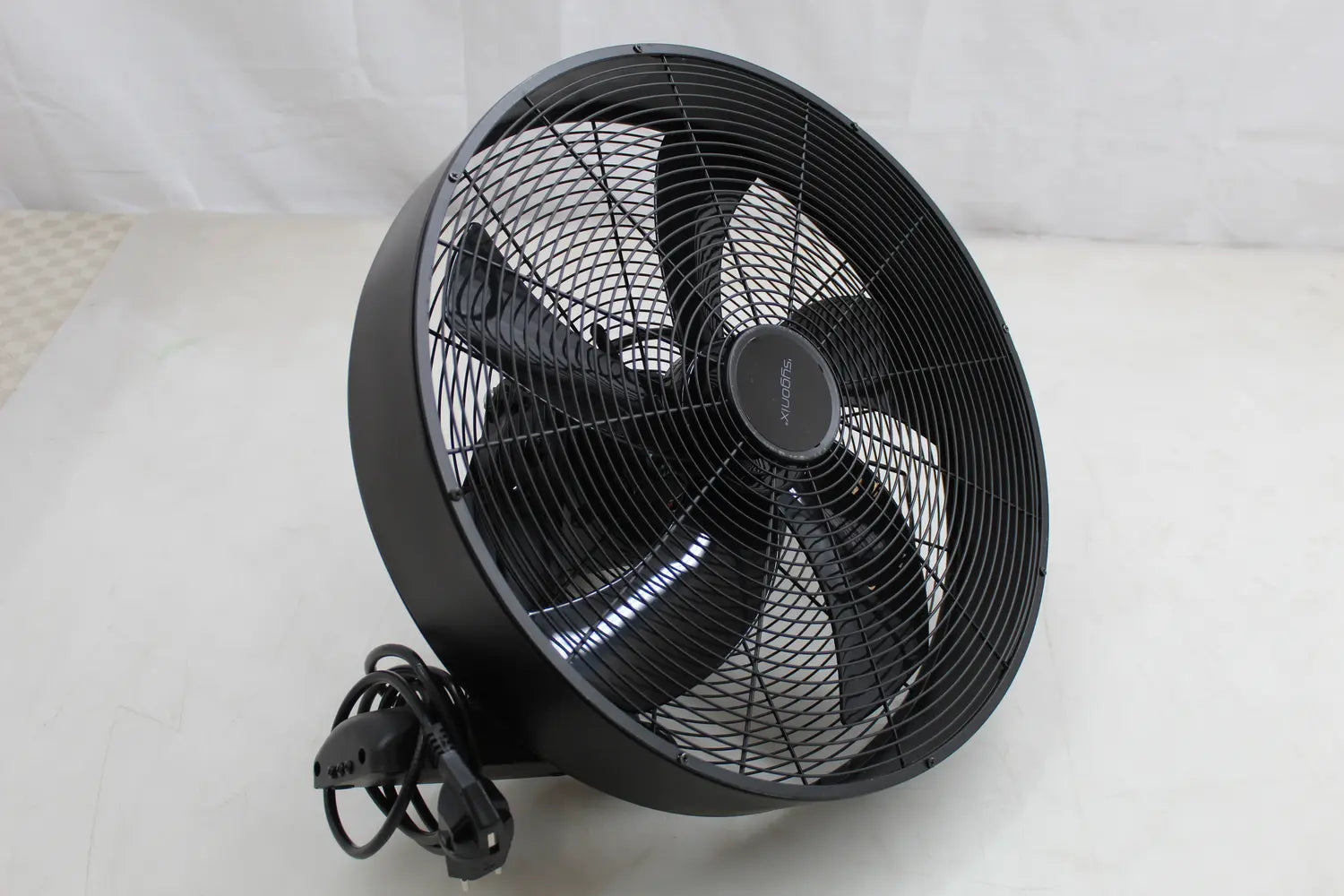 D-Ware Sygonix Wandventilator Sy 5237266 Ventilator Metall Schwarz Defektware - 4064161228365