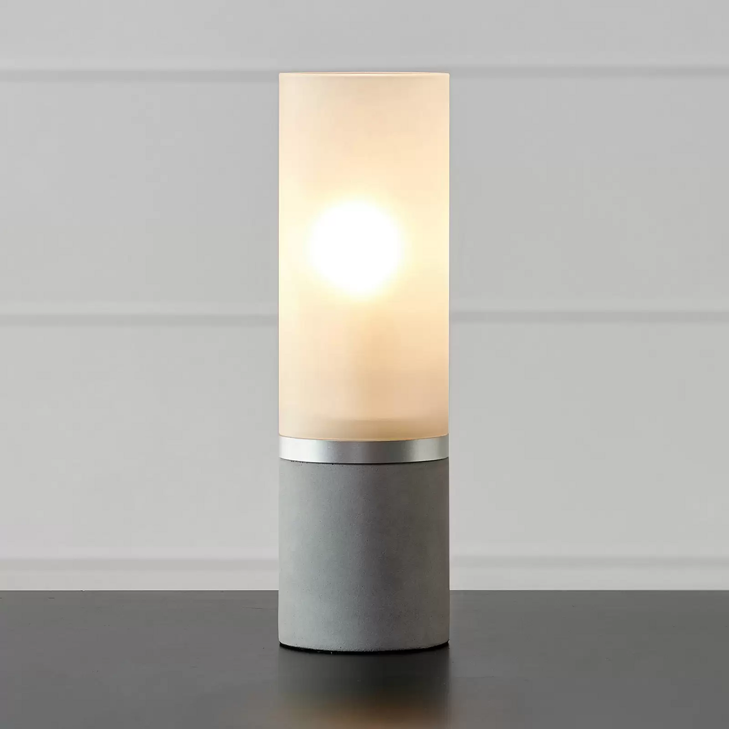 B-Ware Markslöjd Tischlampe Molo Tischleuchte Leuchte Betonfuß Glas Gefrostet Höhe 30cm - 7330024609402