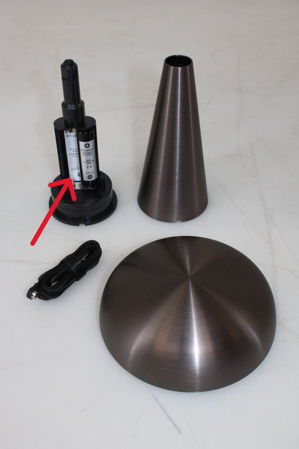 &Tradition Como Sc53 Akku Leuchte Lampe Tischleuchte Messing Siehe Text/Fotos B-Ware - 5705385020050