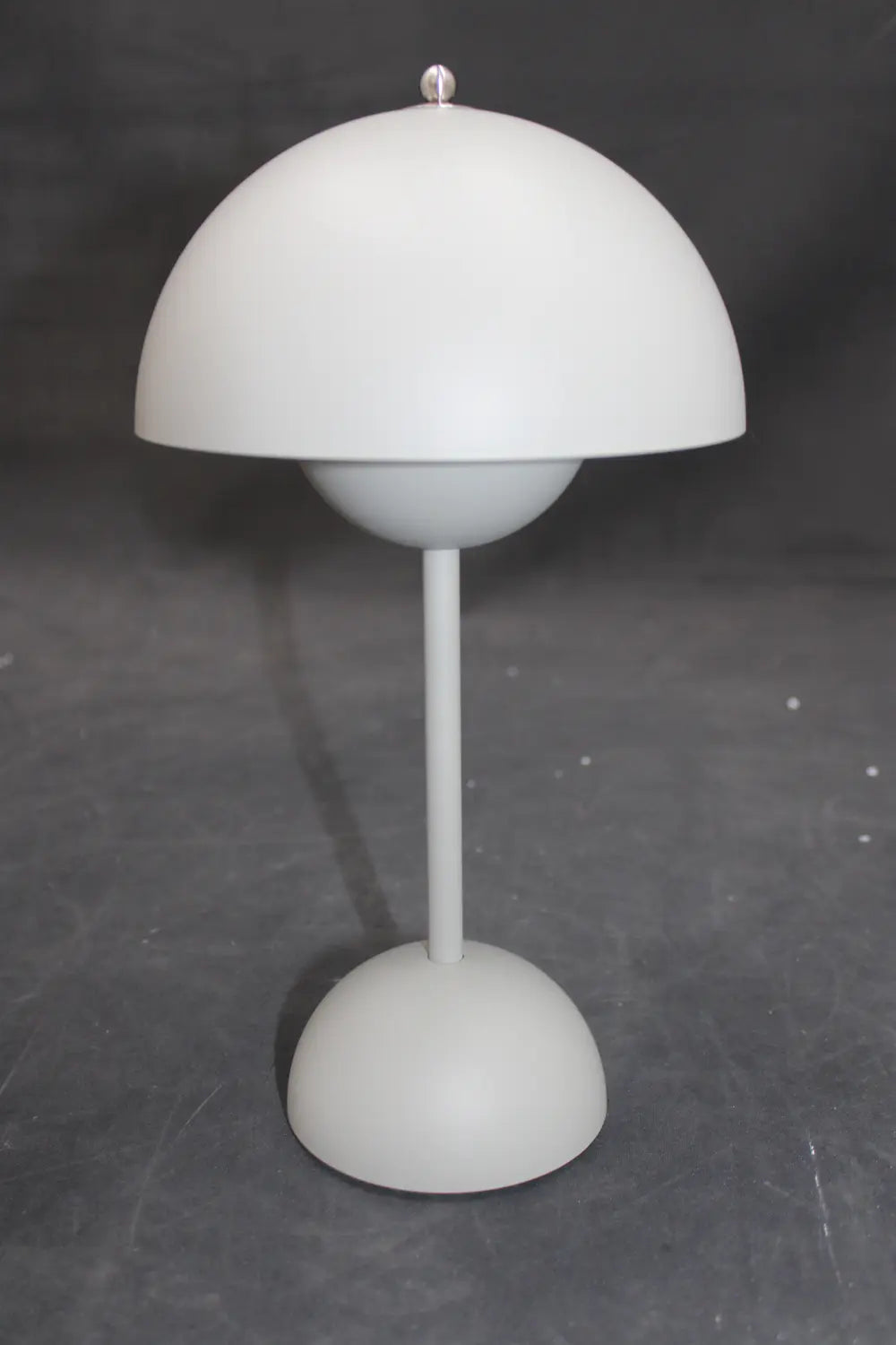 B-Ware &Tradition Flowerpot Akku Tischleuchte Vp9 Lampe Tischlampe Leselampe Hellgrau