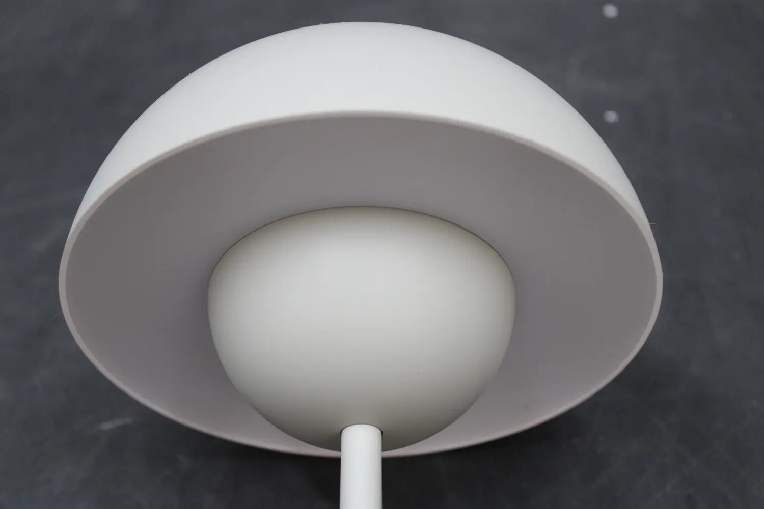 B-Ware &Tradition Flowerpot Akku Tischleuchte Vp9 Lampe Tischlampe Leselampe Hellgrau - 5705385036648