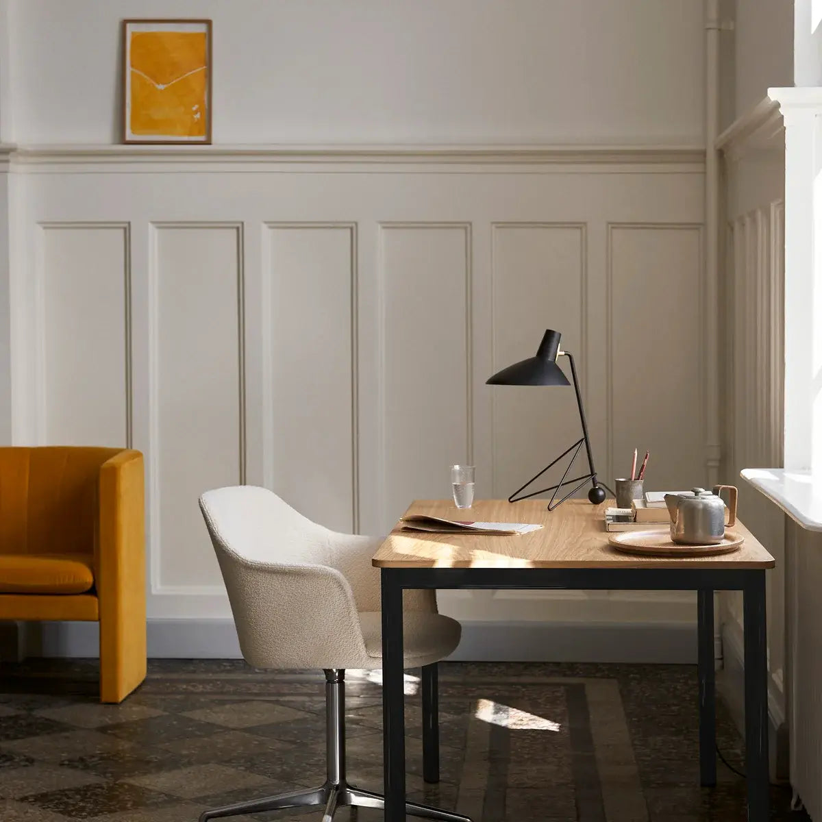 B-Ware &Tradition Tischleuchte Lampe Tripod Hm9 Schwarz Stahl Messing Textilkabel E14 - 5705385022702