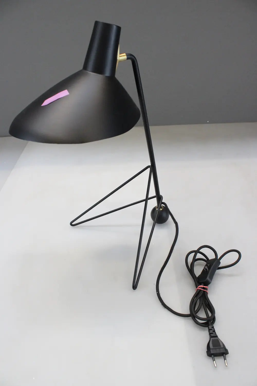 C-Ware &Tradition Tischleuchte Tripod Hm9 Schwarz Stahl Messing E14 Led Siehe Text/Foto - 5705385022702