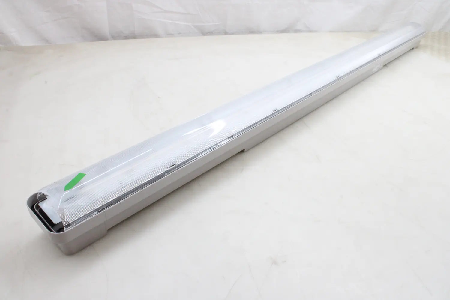 D-Ware Trilux Oleveon F 1.5 7126640 Led Feuchtraumleuchte Led 44 W Weiß Grau Defektware - 4018242408474