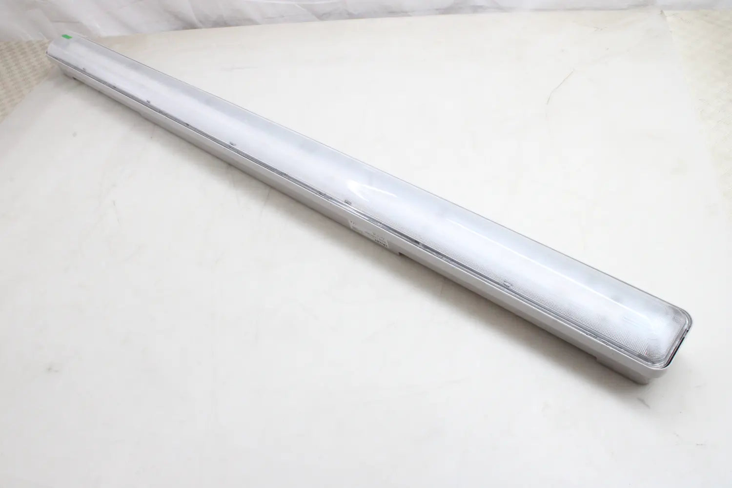 D-Ware Trilux Oleveon F 1.5 7126640 Led Feuchtraumleuchte Led 44 W Weiß Grau Defektware - 4018242408474