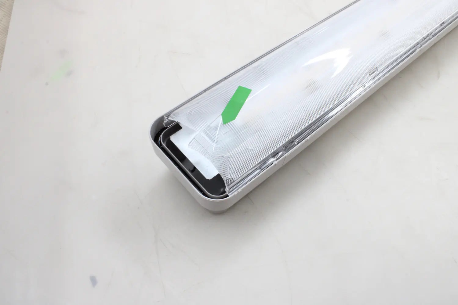 D-Ware Trilux Oleveon F 1.5 7126640 Led Feuchtraumleuchte Led 44 W Weiß Grau Defektware - 4018242408474