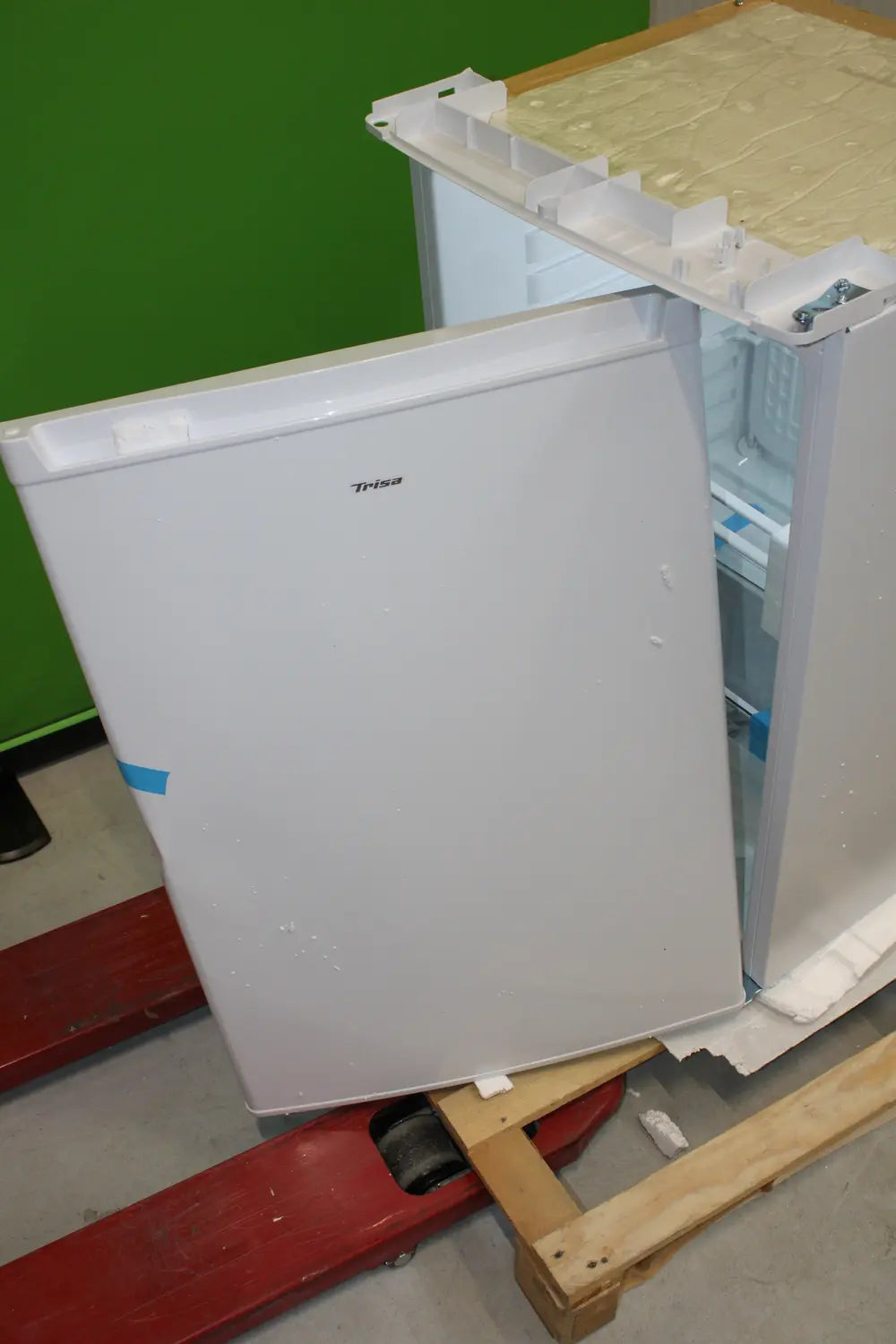 C-Ware Trisa 7809.7012 Kühlschrank Kühlgerät Eek D 126 L Standgerät Siehe Text/Foto - 7640439760910