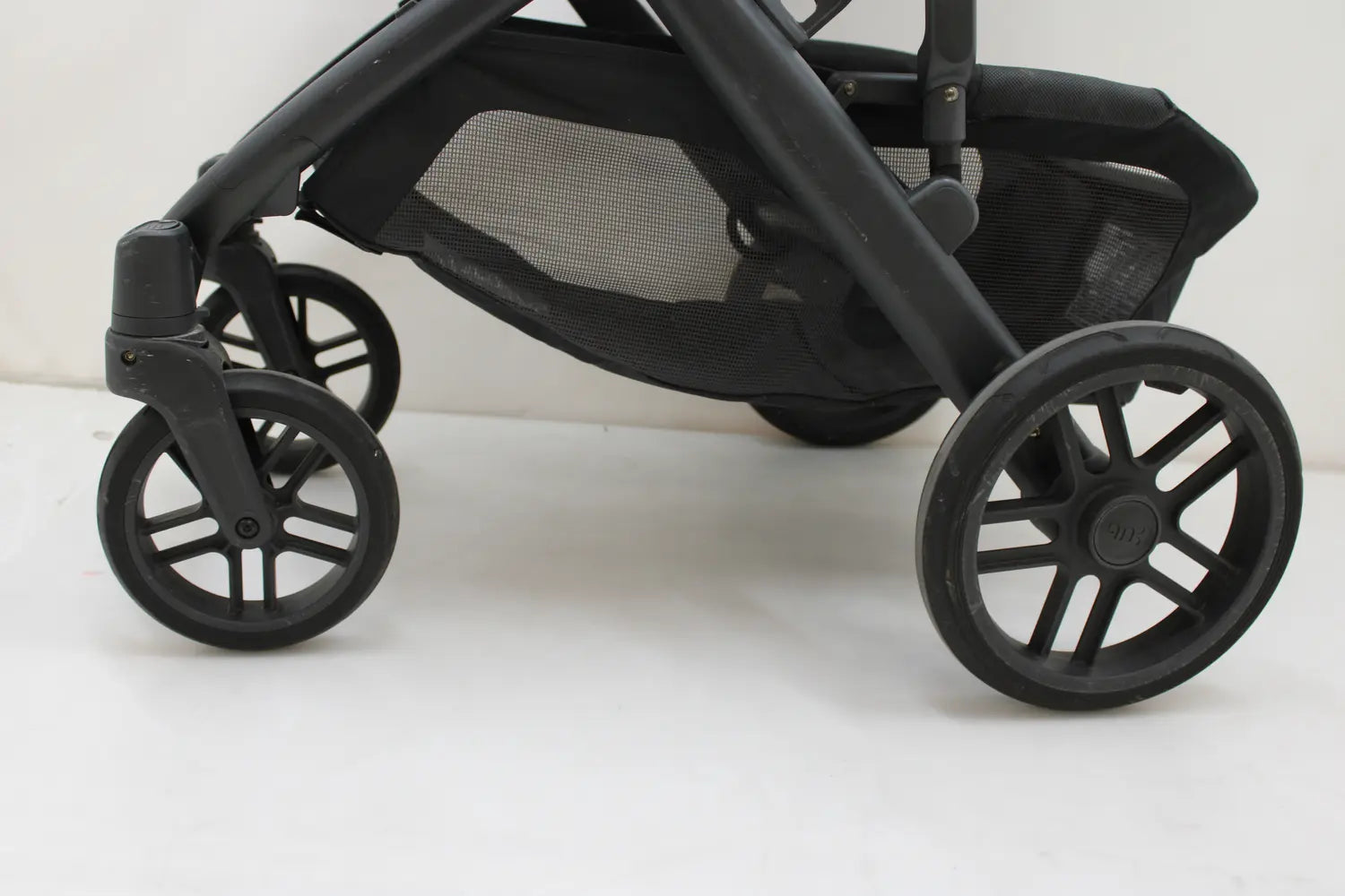 B-Ware Uppababy Vista V2 Kombikinderwagen + V3 Babywanne Set - 1