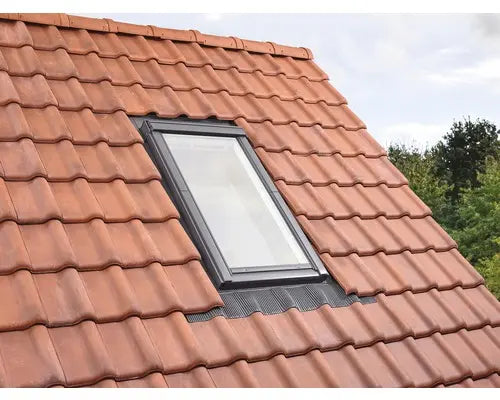 B-Ware Velux Eindeckrahmen Rahmen Dachfenster Grau Aluminium 114x118 Dämmanschluss - 5702326243912