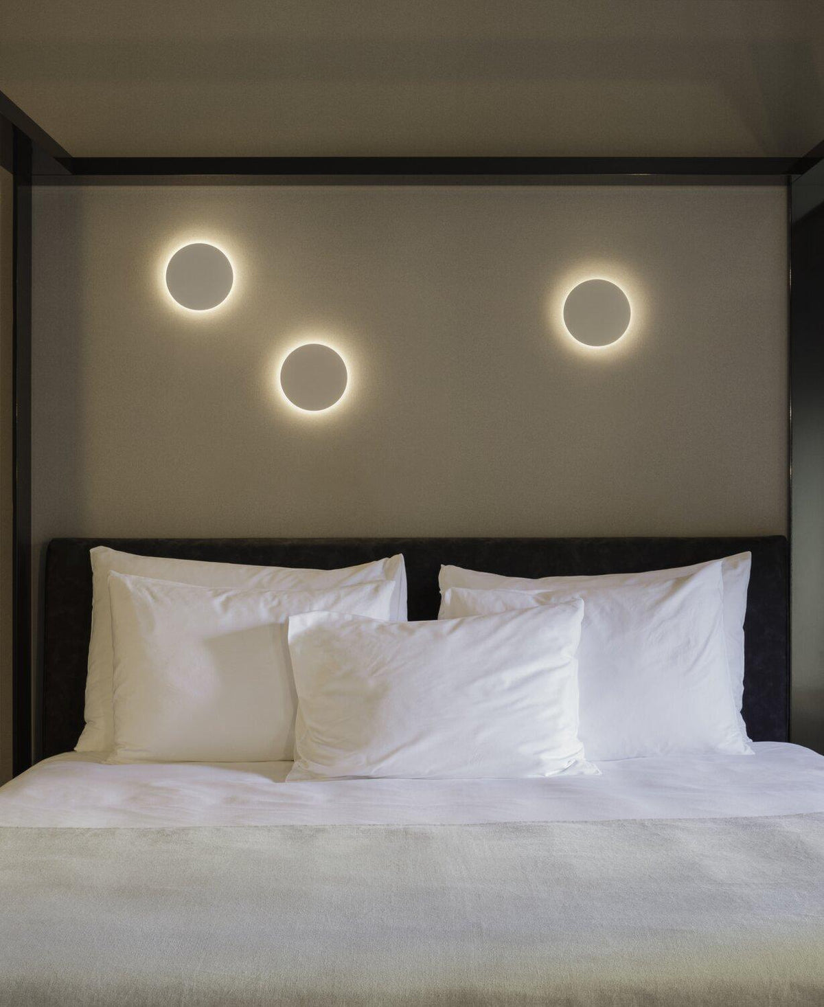 Vibia Wandleuchte Wandlampe Dots LED Sand Aluminium Kunststoff Metall Lampe - 3007571200027