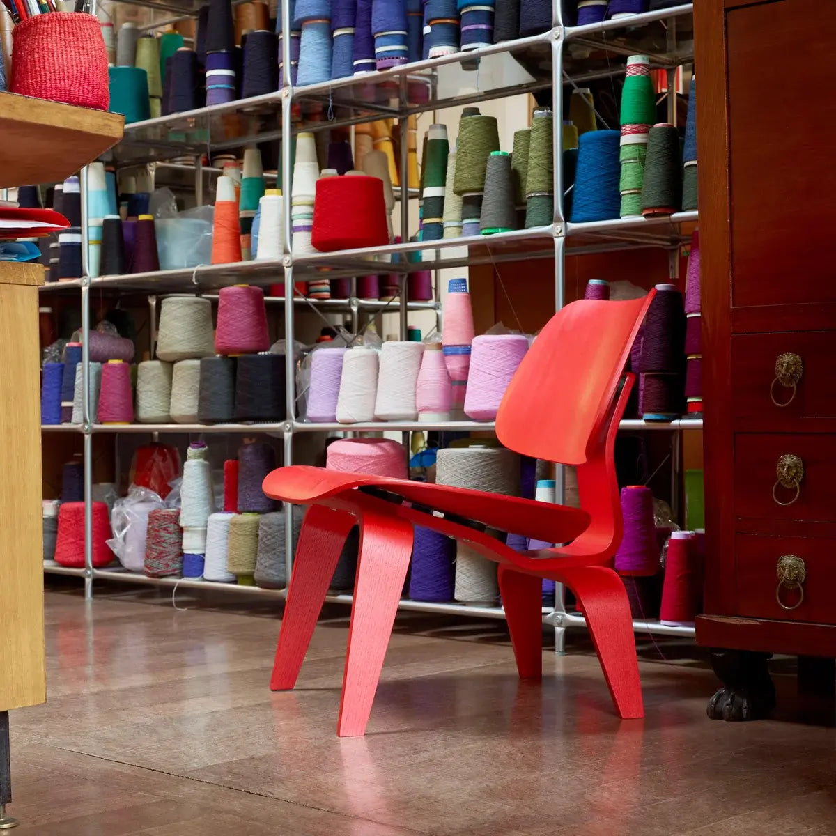 B-Ware Vitra Stuhl Sessel Plywood Group Lcw Esche Natur Furnier Holzstuhl Esszimmer - 4055737064050