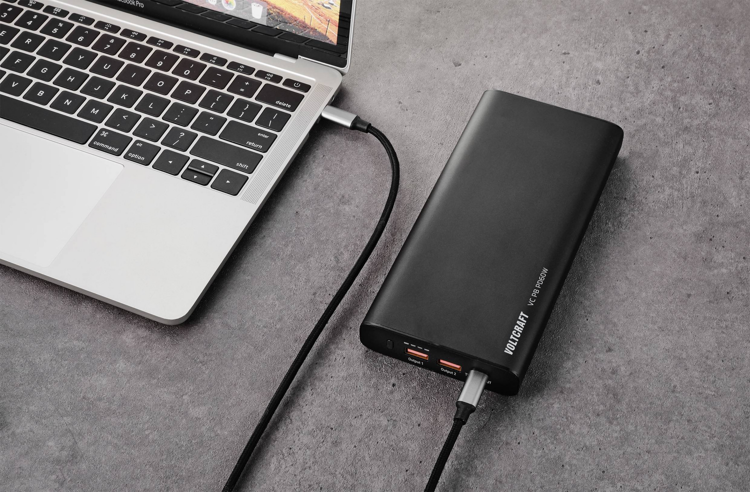 Batterie externe Voltcraft 26800 mAh, charge rapide 3.0, Power Delivery 3.0, Li-ion, noire, reconditionnée.