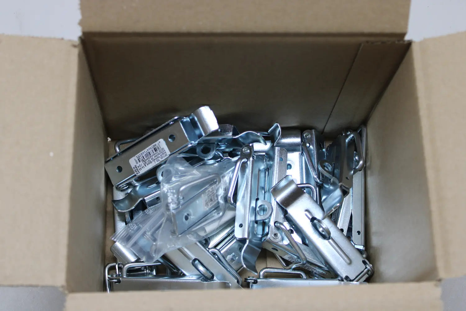 B-Ware Vormann Spannverschluss Riegel Verschluss Stahl Plombiermöglichkeit 19 Stück - 4003984160353