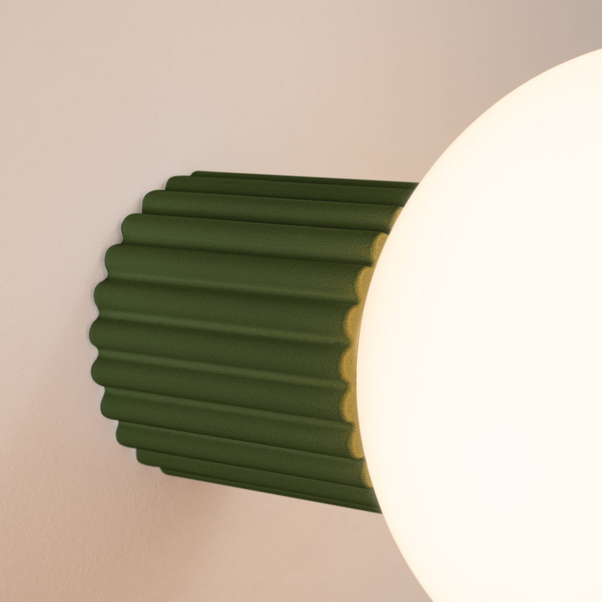 Wandleuchte Wandlampe ORBI Olivgrün Glas Aluminium Badezimmer Leuchte IP44 - 5907073081194