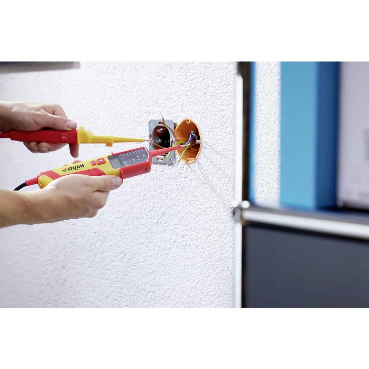 B-Ware Wiha Spannungsprüfer Prüfgerät Zweipoliger Tester E Mobility Photovoltaikanlagen - 4010995443191