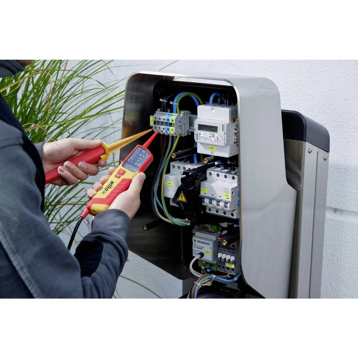 B-Ware Wiha Spannungsprüfer Prüfgerät Zweipoliger Tester E Mobility Photovoltaikanlagen - 4010995443191