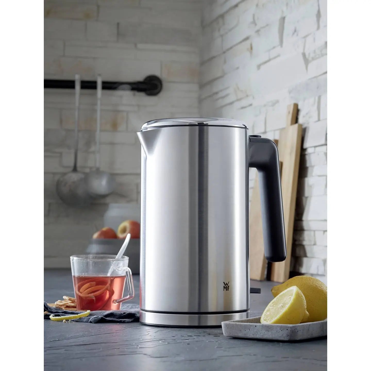 D-Ware Wmf Edelstahl Wasserkocher Lono 1,6 L 2400 W 220  240 V Schwarz Defektware - 4211129063302