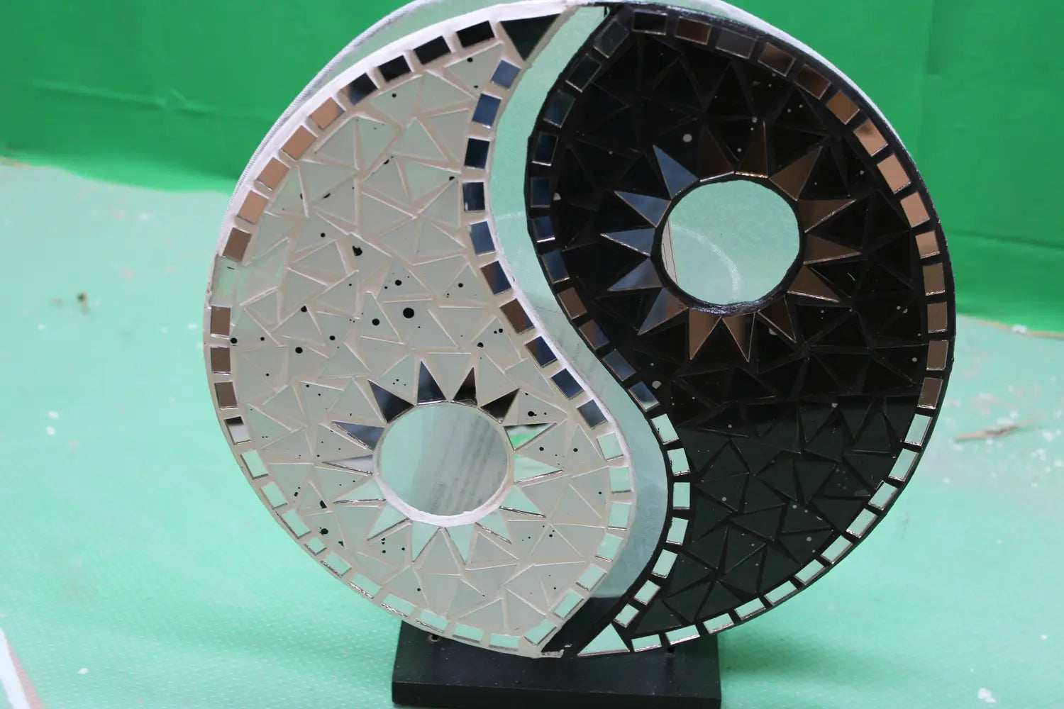 B-Ware Woru Tischlampe Nachttisch Ying Yang Mosaikspiegelsteine Schwarz Siehe Text/Foto - 4250323846182