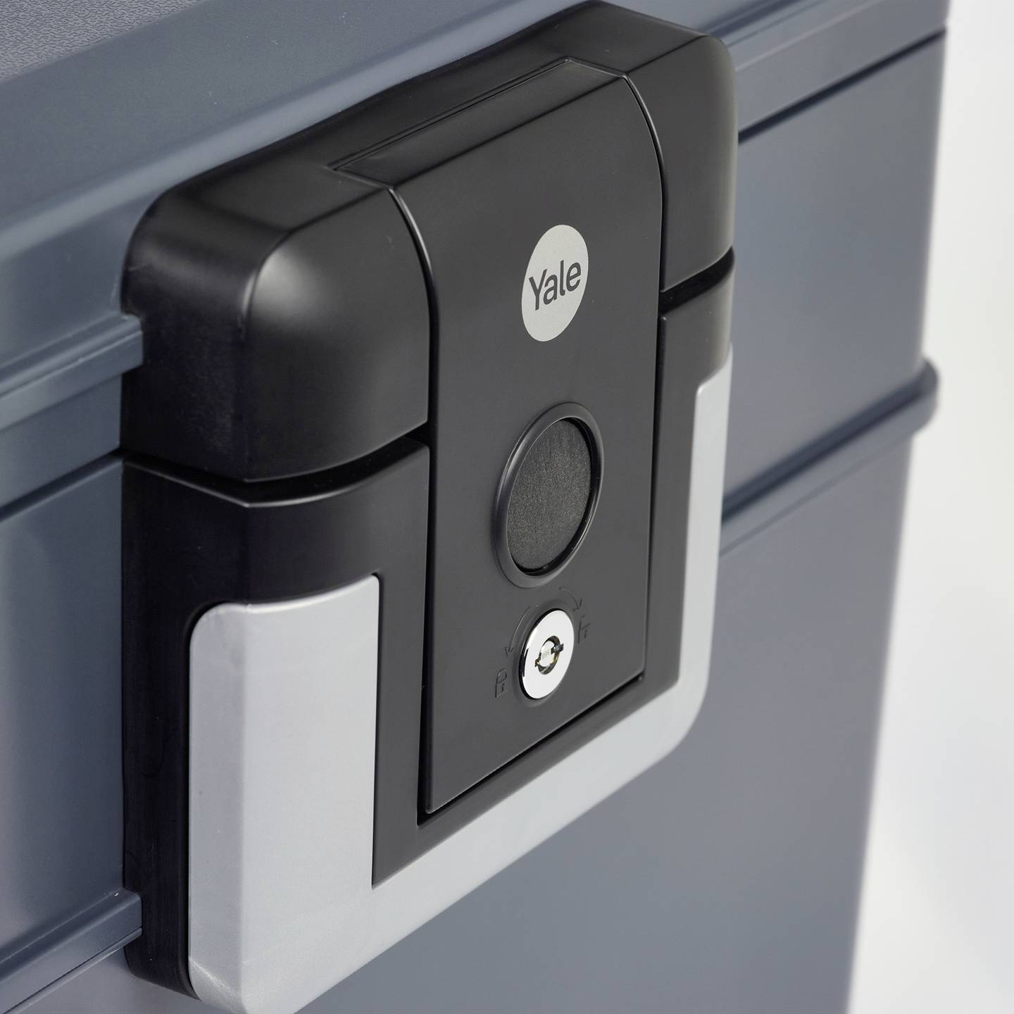 B-Ware Yale Kassette Box Feuer Wasserschutz Din A4 Medium Dokumente Schwarz - 5052847125908