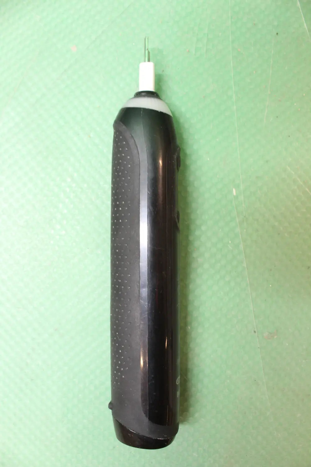 D-Ware Oral B Genius X Midnight 396888 Elektrische Zahnbürste + Ladestation Defektware - 4210201396888