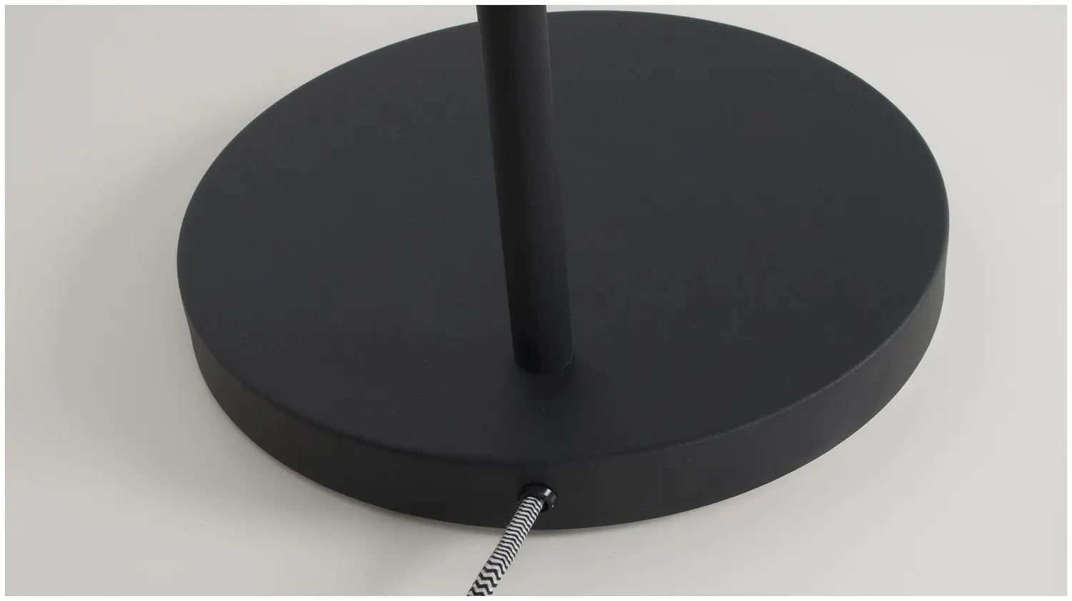 B-Ware Zuiver Stehleuchte Lampe Buckle Head Schwarz Höhenverstellbar Fußschalter 150 Cm - 8718548006324